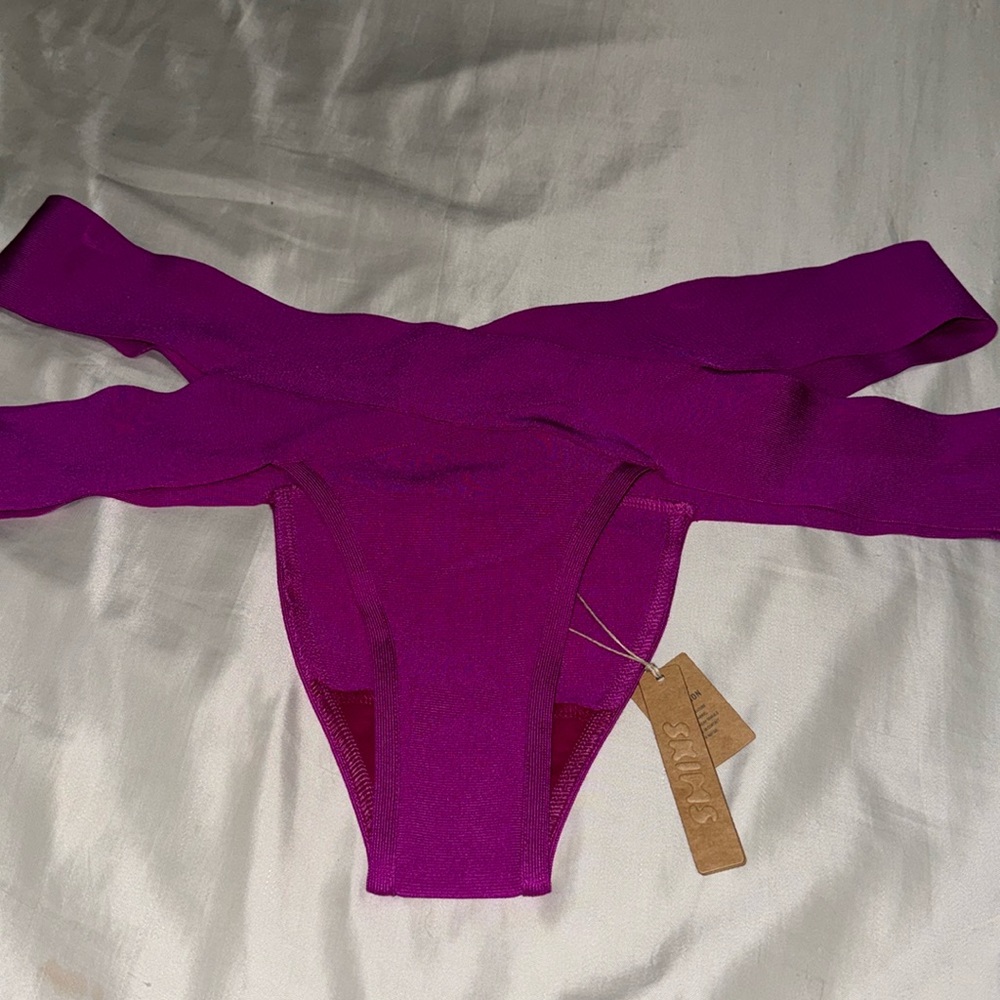 SKIMS KNIT SWIM STRAPPY BIKINI BOTTOM COLOR LOLIPOP NWT!